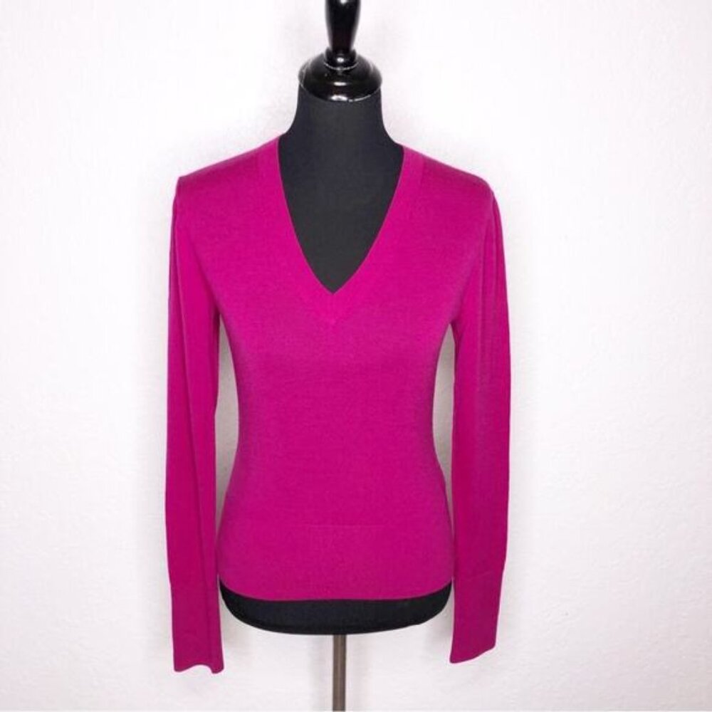 Lafayette 148 New York dark pink v neck wool sweater size Small
